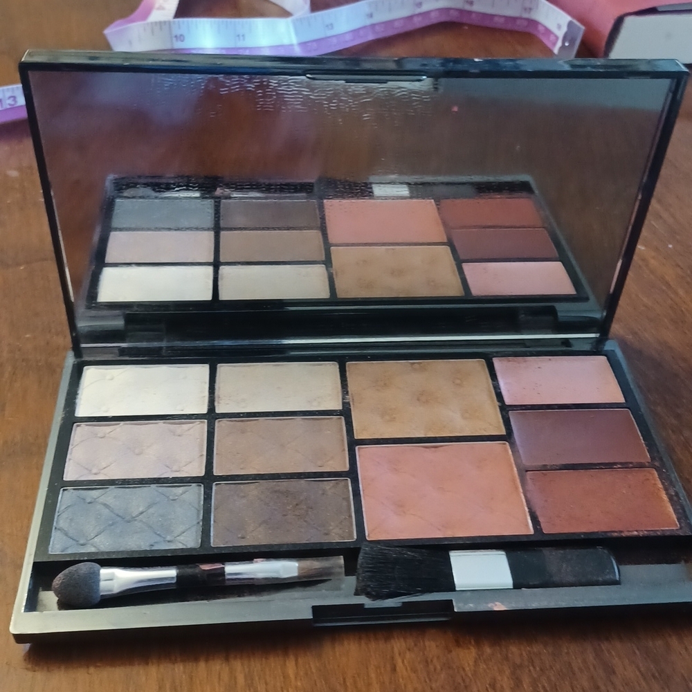 Macy's Face Palette Makeup Powder set